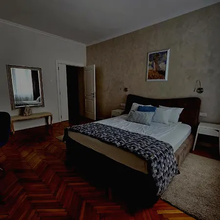 Modern Si Spatios *